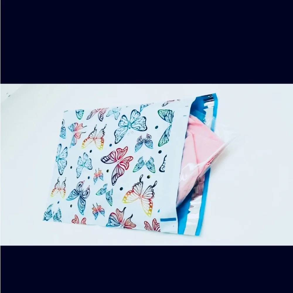 50ct 6x9’ Polymailer Bags~ 🦋🆕🦋 BONUS! 50ct Thank You Stickers